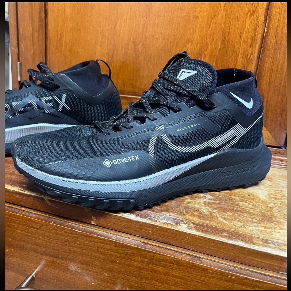 nike react acg gore-tex